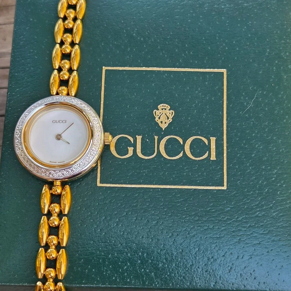 Gucci 1200 Diamond Cut Gold Tone Wrist Vintage Womens Watch Box & New Battery